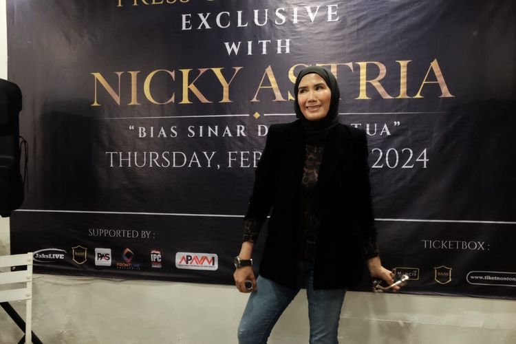 Nicky Astria gelar konser bertajuk Bias Sinar di Kota Tua. 