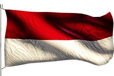 HUT RI, Pemkot Padang Bagikan Ribuan Bendera Merah Putih ke Masyarakat