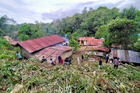 Longsor di Melawi Kalbar, Sebuah Gereja dan 4 Rumah Penduduk Tertimbun