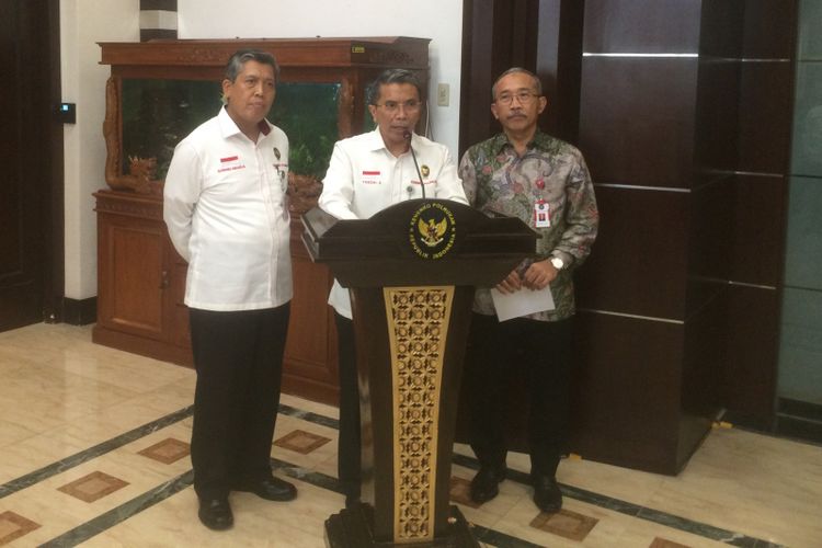 Sekretaris Kementerian Koordinator Politik, Hukum, dan Keamanan Yoedhi Swastono  Ruang Rapat Parikesit Gedung Kemenko Polhukam, Jakarta Pusat, Kamis (19/7/2018). 