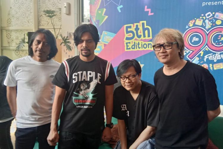 GIGI saat menghadiri pengumuman pengisi acara fase pertama The 90s Festival di Kedai Kopi 89, Kemang Raya, Jakarta Selatan, Rabu (19/6/2019).
