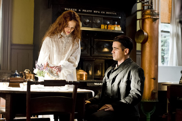 Colin Farrell dan Jessica Brown Findlay dalam film fantasi romantis Winters Tale (2014).