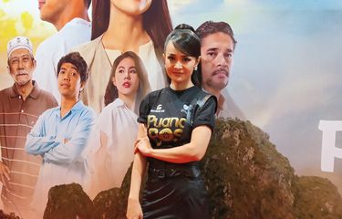 Main Film Puang Bos, Michelle Ziudith Belajar Bahasa Makassar