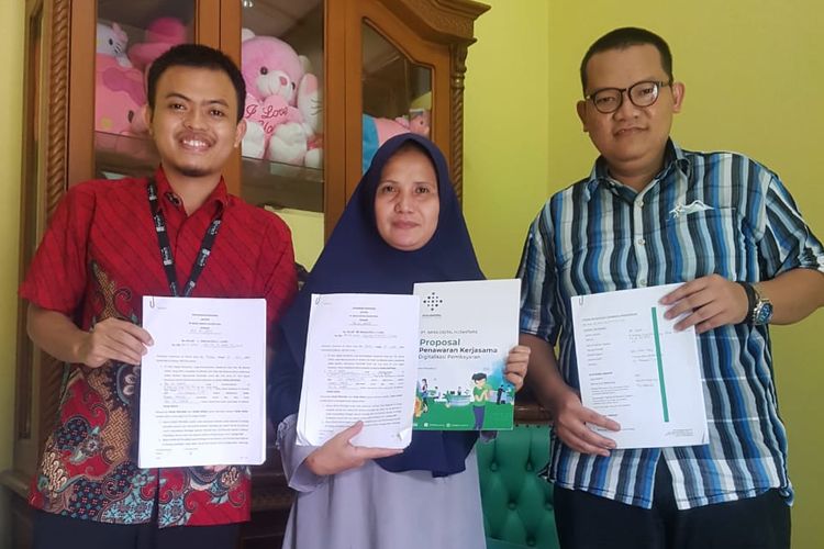 InfraDigital Nusantara (IDN), startup digitalisasi keuangan dan pembayaran, menggandeng Cicil (cicil.co.id), perusahaan fintech terdaftar OJK meluncurkan produk Dana Talangan sebagai alternatif solusi masalah finansial lembaga pendidikan.