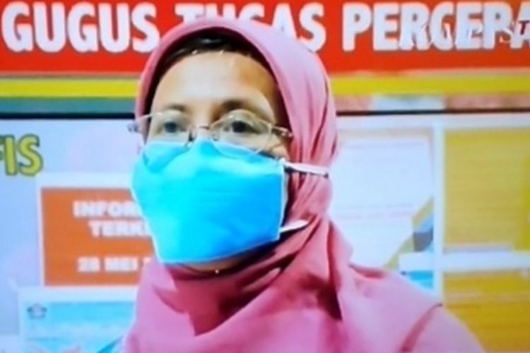 Kepala Dinas Kesehatan NTB, dr. Nurhandini Eka Dewi, Minggu (31/5/2020) menyebutkan bayi berusia 6 hari positif covid 19 adalah kasus pertama di Indonesia. Masih di dalami apakah bayi tertular dari ibunya atau pihak lain saat proses persalinan.