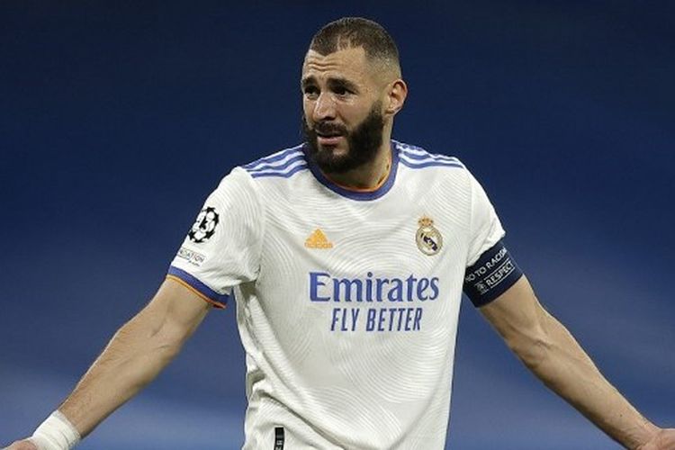 Ekspresi Karim Benzema pada pertangahan laga kedua Grup D Liga Champions yang mempertemukan Real Madrid vs Sheriff di Stadion Santiago Bernabeu, Rabu (29/9/2021) dini hari WIB.