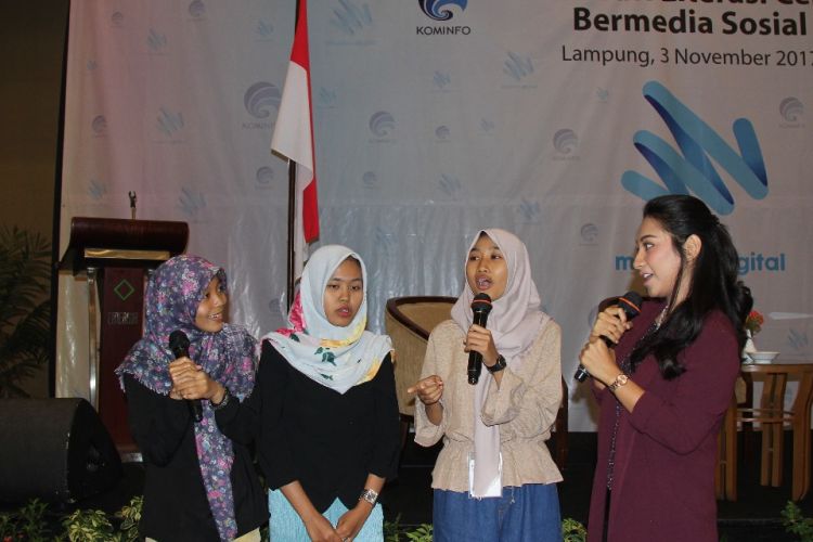 Diskusi Literasi Cerdas Bermedia Sosial? digagas Mudamudigital di Kota Bandar Lampung, Jumat (3/11/2017).