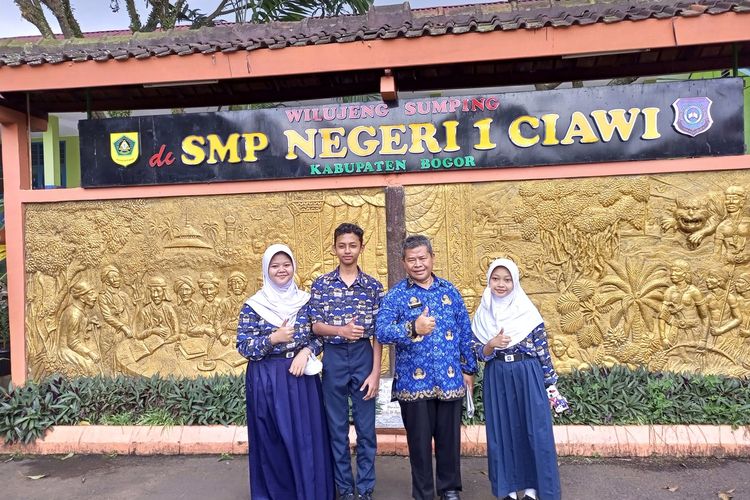 Para Siswa SMPN 1 Ciawi, Kabupaten Bogor, Jawa Barat, Selasa (17/1/2023).