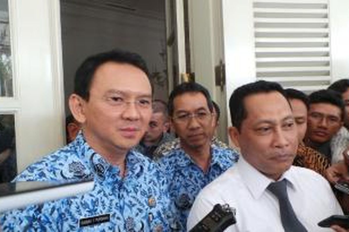 Gubernur DKI Jakarta Basuki Tjahaja Purnama (kiri) dan Kabareskrim Komjen Budi Waseso (kanan), di Balai Kota, Senin (4/5/2015). 