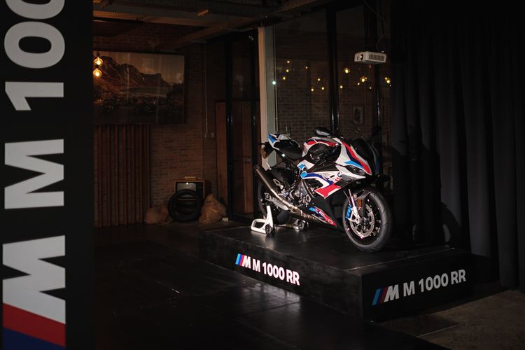 BMW Motorrad Indonesia resmi meluncurkan BMW M 1000 RR