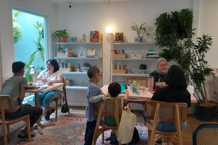 Suasana Rumah Jajan si Manis