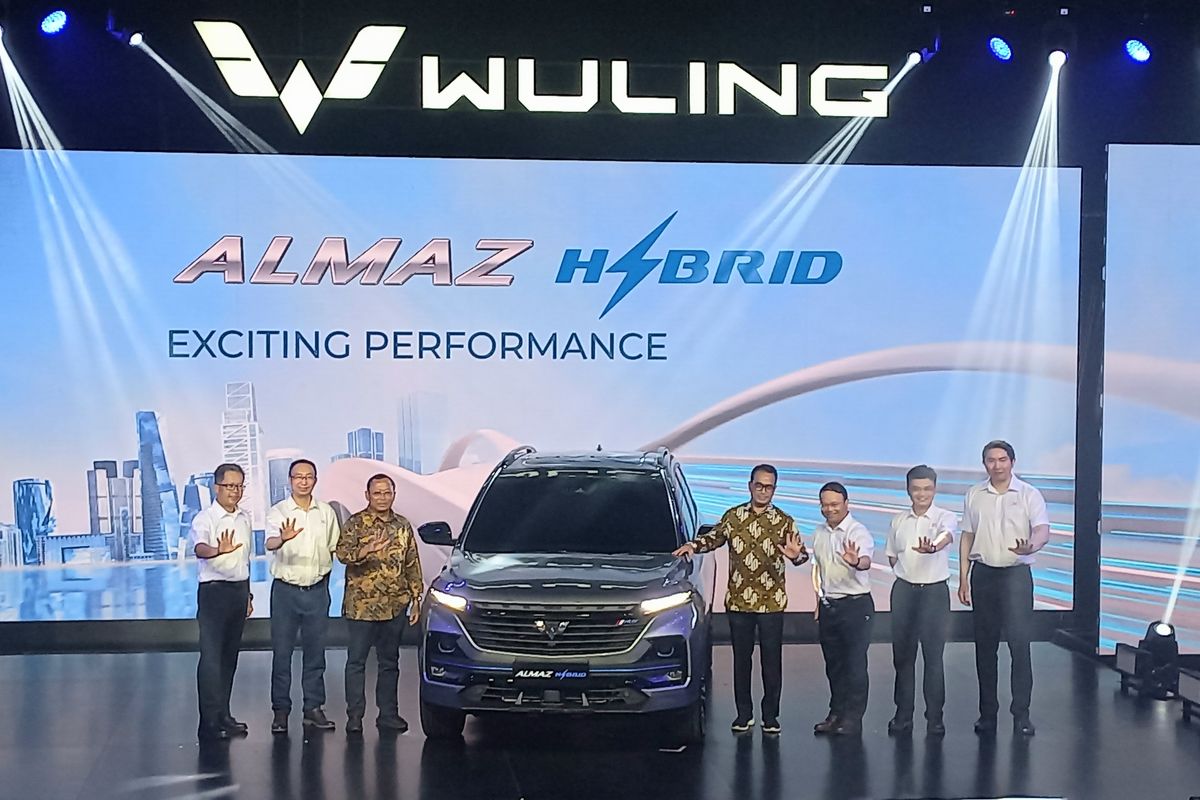 Wuling Almaz Hybrid