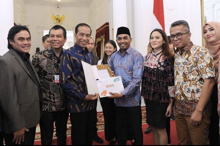 Presiden Joko Widodo yang menyampaikan ucapan duka untuk mendiang Glenn Fredly.