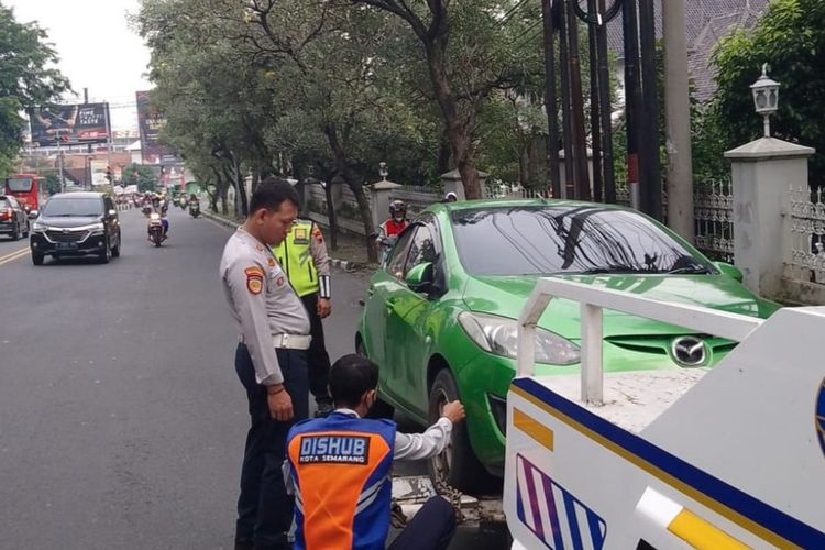 Penertiban parkir liar di Semarang 