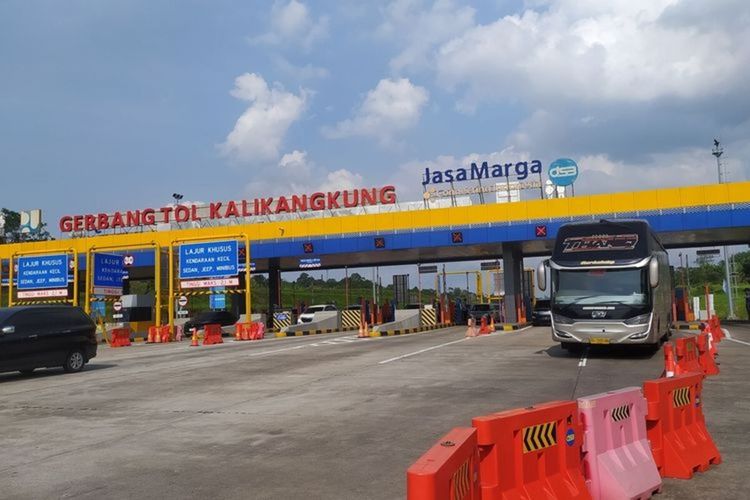 Gerbang Tol Kalikangkung Semarang, Jawa Tengah (Jateng) pada Selasa (25/4/2024). 