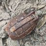Granat dengan Pin Masih Terpasang Ditemukan di Tumpukan Sampah Pantai, Nyaris Terinjak Nelayan