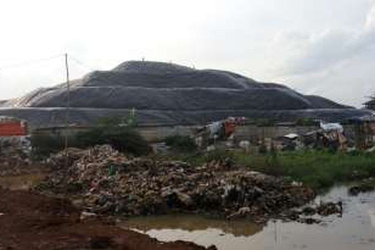 Kondisi TPA Bantar Gebang, Bekasi. TPA tersebut menampung sampah dari DKI Jakarta dan Kota Bekasi sebanyak 8.700 ton. 