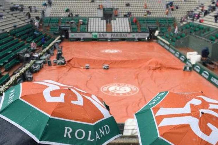 Arena pertandingan turnamen tenis French Open di Rolland Garros.