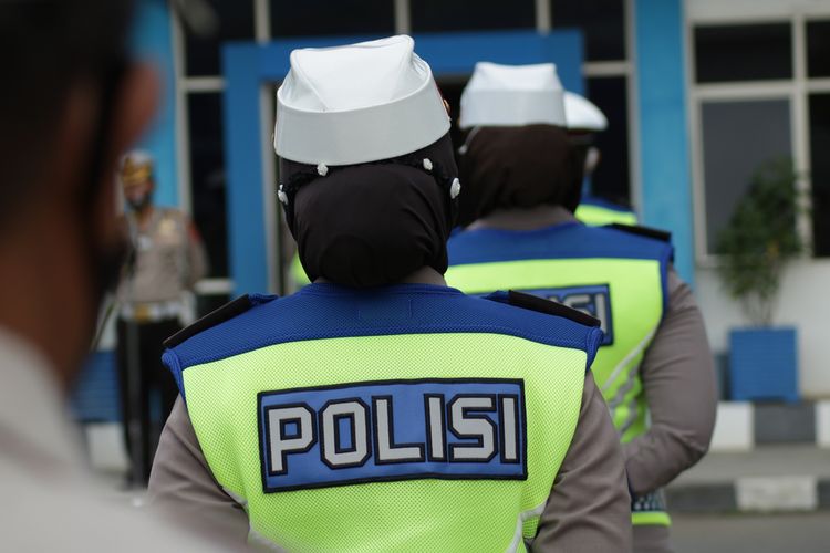Ilustrasi polisi wanita. Seorang polwan pukul perempuan di Pekanbaru.