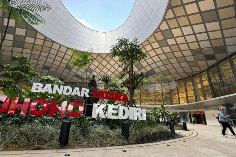 Bandara Dhoho di Kediri, Jawa Timur.