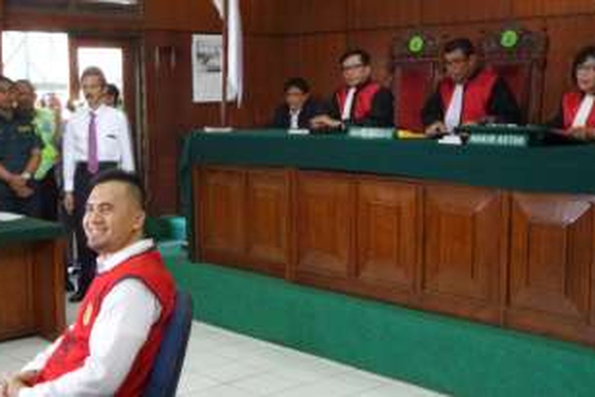 Saipul Jamil dalam ruang sidang Pengadilan Negeri Jakarta Utara, Kamis (21/4/2016).