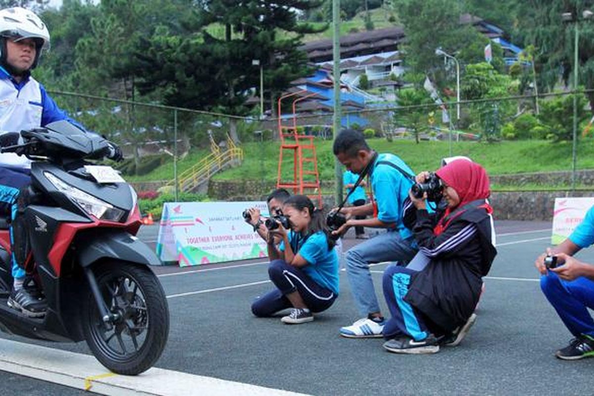 Cara unik AHM sebarkan safety riding.