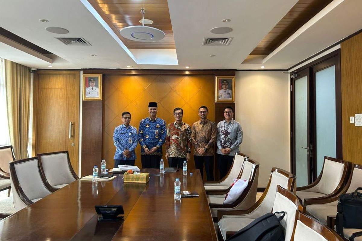 Pertemuan Pemerintah Provinsi (Pemprov) Riau dan Indonesia-Malaysia-Thailand Growth Triangle (IMT-GT) di kantor Gubernur Riau, Senin (17/11/2025).