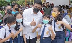 Tingkatkan Kualitas SDM, Bobby Nasution Rehabilitasi Ratusan Kelas SD dan SMP di Medan