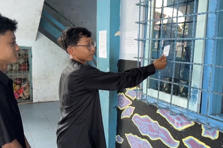 Sekolah Ini Bikin Orang Tua Tak Bisa Dibohongi Absensi Anak lewat Aplikasi 