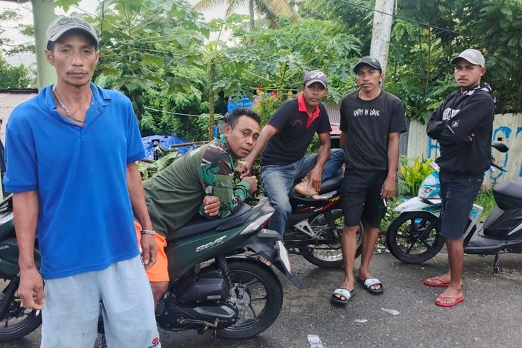 Gaji Belum Dibayar, Petugas Kebersihan di Ambon Mogok Kerja