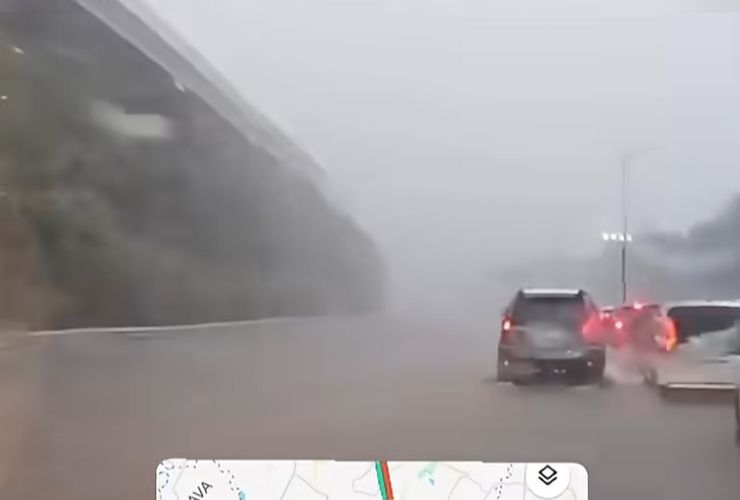 Banjir 30 cm di Tol Jagorawi, Ruas Jalan Bisa Dilewati Terbatas