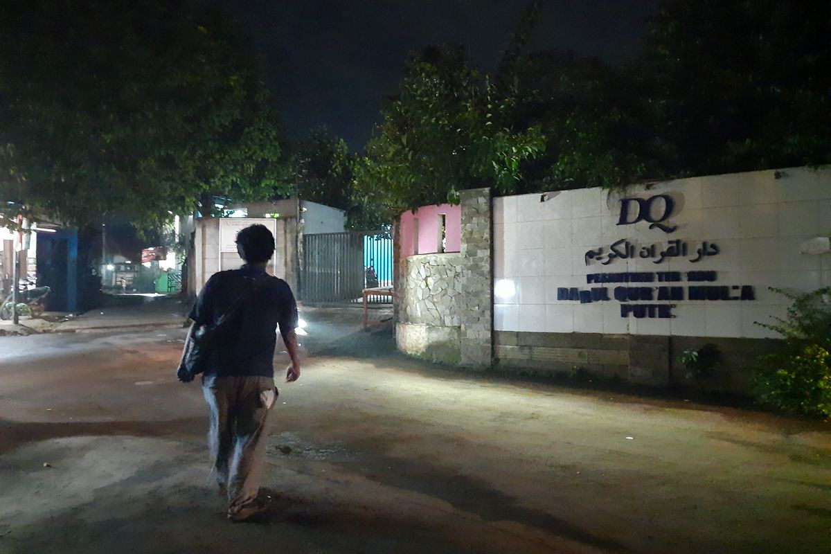 Suasana sekolah Darul Qur'an Mulia, Gunung Sindur, Kabupaten Bogor, Jawa Barat, Senin (23/12/2024). Sekolah ini merupakan tempat para siswa yang korban kecelakaan di Malang, Jawa Timur.