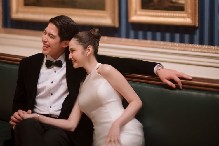 Kilau Mewah Perhiasan Prewedding Syifa Hadju, Ditaksir Capai Rp 250 Juta