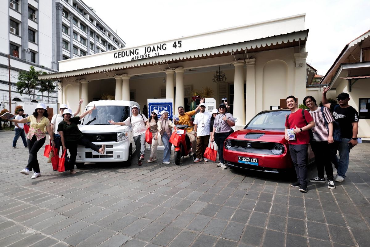 PT Honda Prospect Motor (HPM) memperluas program Honda e:Technology City Tour dengan membawa pengalaman unik eksplorasi situs bersejarah menggunakan kendaraan berteknologi elektrifikasi.