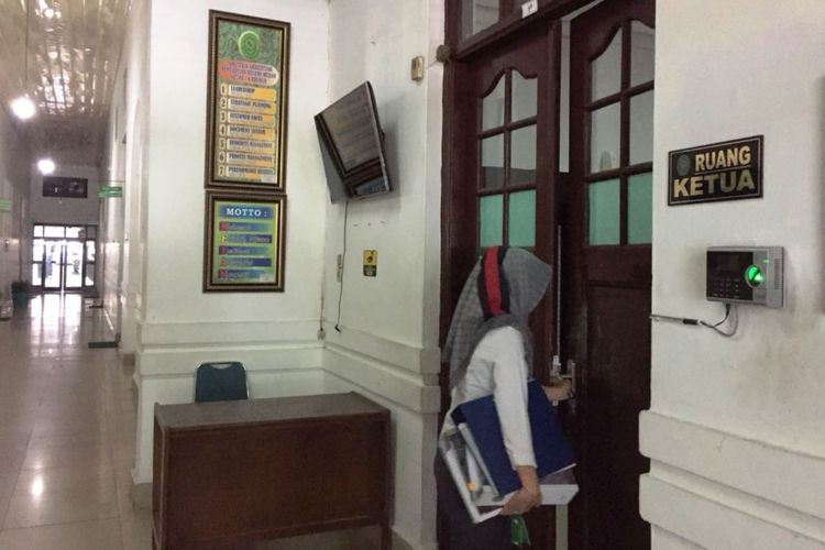 Mahkamah Agung memutasi ketua PN Medan pasca OTT yang dilakukan KPK.