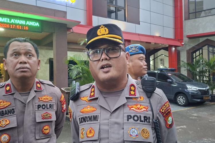 Satpam Bundaran HI Sujud ke Sopir Alphard Penerobos Lampu Penyeberangan, Ini Kata Polisi