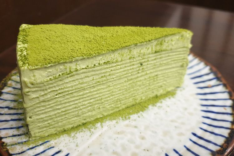 Ilustrasi mille crepes matcha. 