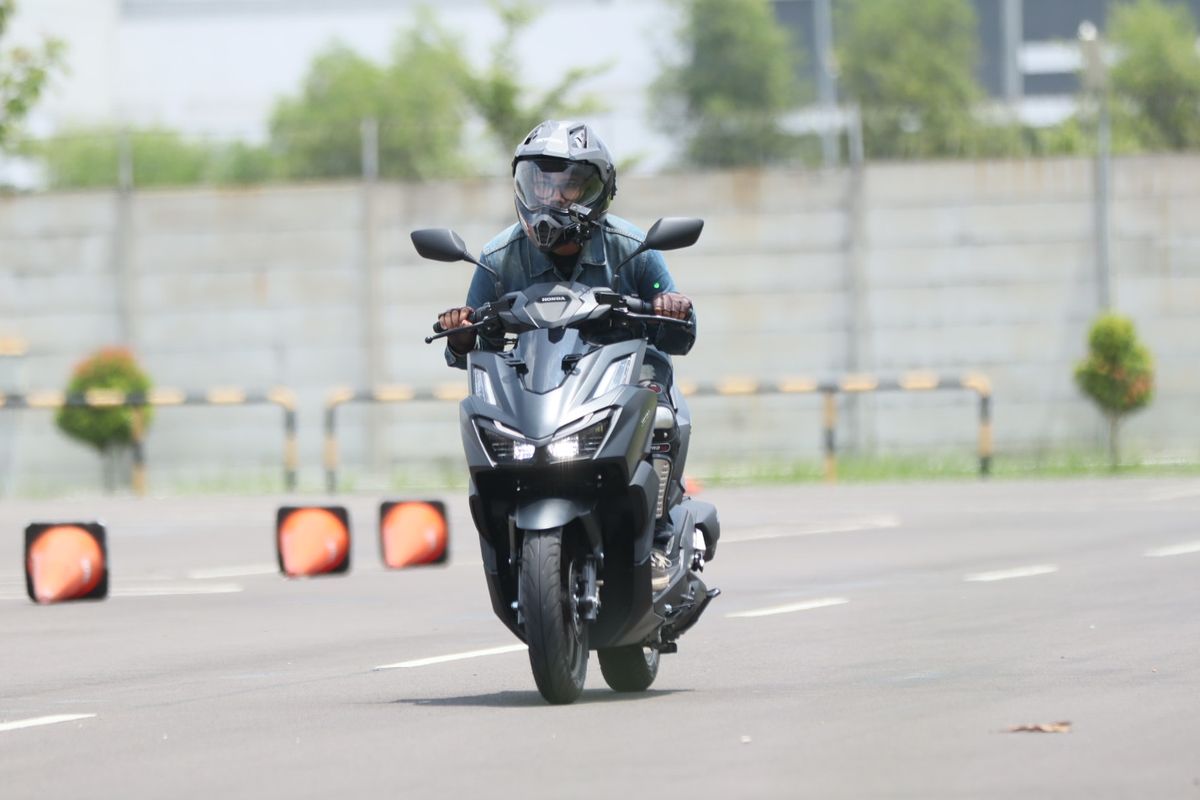 First ride All New Honda Vario 160 di AHM Safety Riding & Training Center (AHSRTC), Cikarang, Jawa Barat, Rabu (2/2/2022).