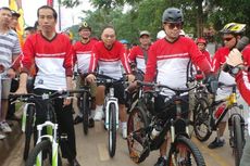Kala Jokowi Membantu Polwan
