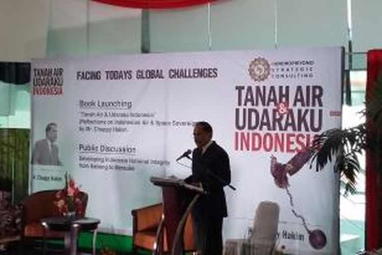 Mantan Kepala Staf TNI AU Marsekal (Purn) Chappy Hakim, dalam peluncuran buku 