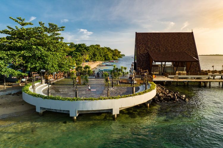 Kementerian PUPR telah menyelesaikan Penataan Kawasan Pantai Malalayang dan Ecotourism Village Bunaken di Provinsi Sulawesi Utara.