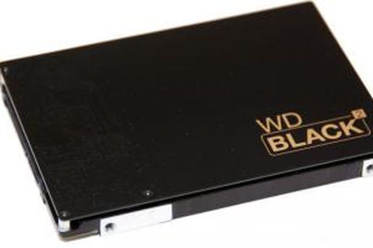 WD Black 2 menggabungkan dua teknologi hard disk, SSD dan HDD.