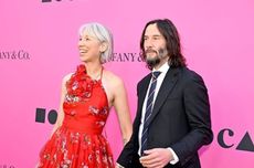 Gaya Berpakaian Keanu Reeves di Moca Gala 2023 Jadi Perdebatan