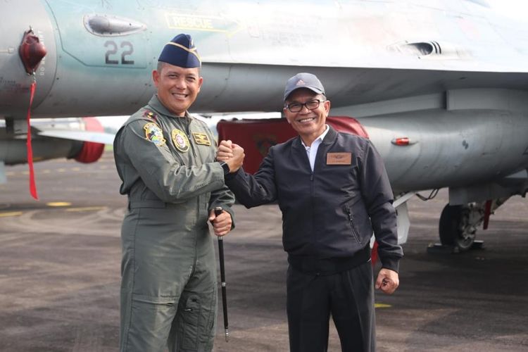 Sekretaris Daerah (Sekda) Provinsi Sumatera Selatan (Sumsel) Supriono menerima penghargaan sebagai   Warga  Kehormatan Pangkalan Angkatan Udara (Lanud) Sri Mulyono Herlambang (SMH).
