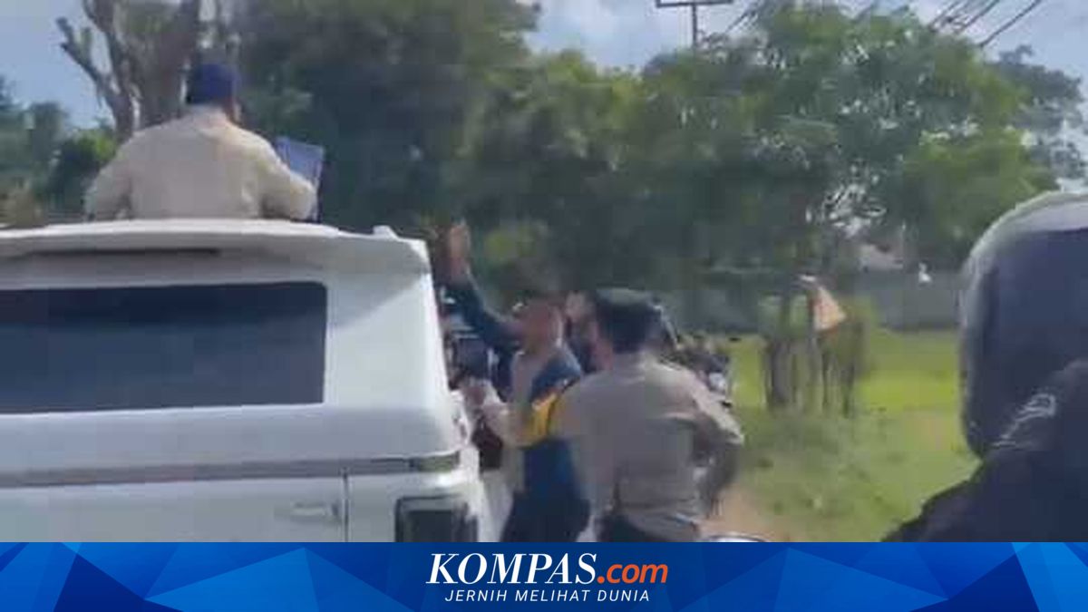 Mahasiswa Unram Cegat Mobil Prabowo Saat Akan Resmikan Bendungan Meninting