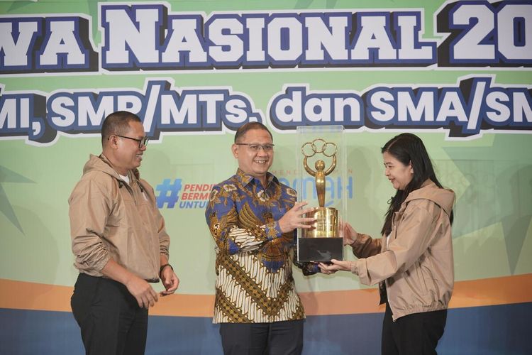 Kalahkan Jakarta, Jatim Pertahankan Gelar Juara Umum O2SN 2025