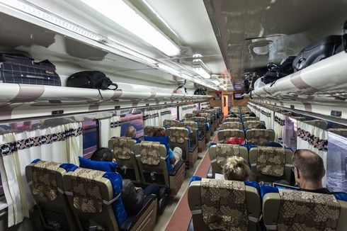 Perjalanan Kereta Api Jarak Jauh di Jakarta Tetap Sesuai Jadwal
