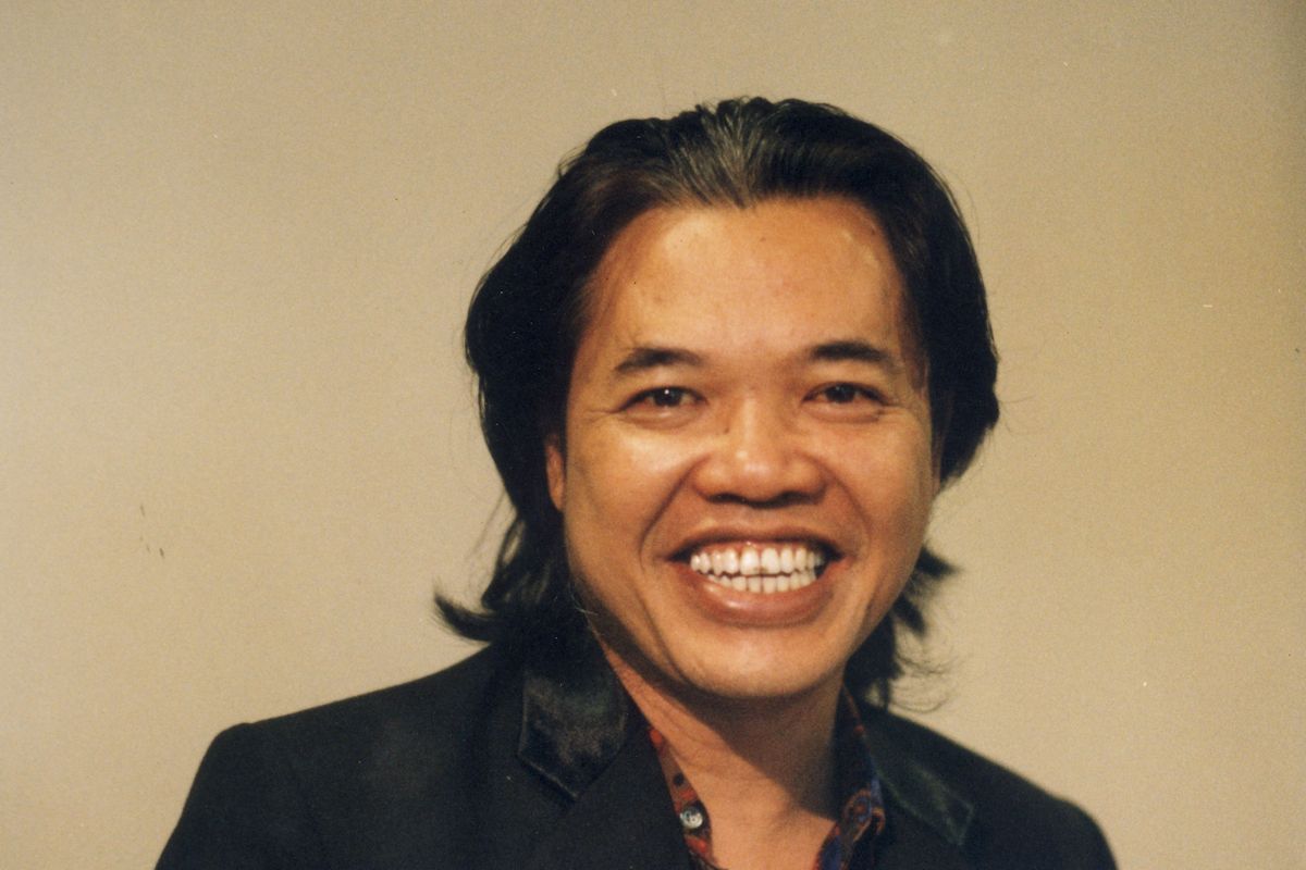 Arswendo Atmowiloto (1995)