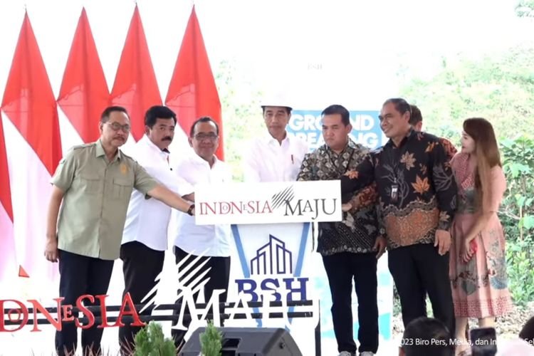 Presiden Joko Widodo (Jokowi) telah resmi melaksanakan groundbreaking pembangunan BSH Community Hub di Ibu Kota Nusantara (IKN) pada Kamis (21/12/2023).