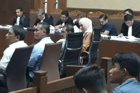 Steffy Burase Umrah Bareng Gubernur Aceh karena Sempat Ragu Menikah